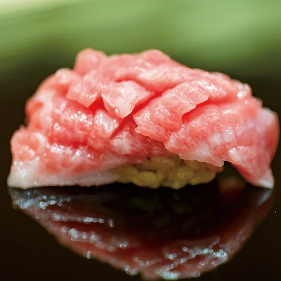 食通も満足の 本当においしい神戸の寿司店