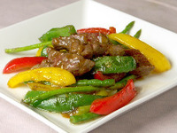 国産和牛の香辣炒めや、蟹小龍包などコスパ・料理内容ともにオススメのコースとなっております。
