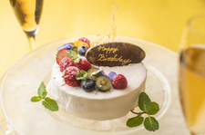 ※行政から酒類提供の制限要請がある期間、乾杯のスパークリングワインはノンアルコールをご提供致します。