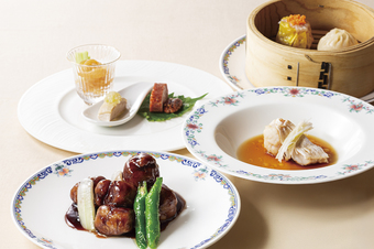 鮮魚の香り蒸しや常陸の輝き 黒酢酢豚、古式杏仁豆腐もお楽しみいただける桃李おすすめのコース全8品。