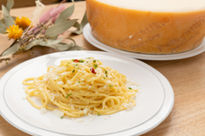 落ち着いた大人の雰囲気で二人の時間を