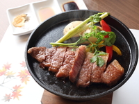 極上の一口、和牛の贅沢を体感『神戸ビーフステーキ　』