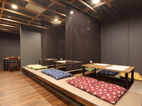 2名様から12名様まで座って頂けます。