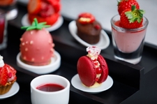 特別な空間で、シェフが手がけるこだわりのデザートを堪能