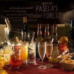 ジャズが流れる落ち着いた店内でゆっくりとお酒やノンアルコールドリンクをご堪能下さい。