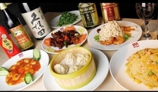 料理７品に飲み放題付き、しかも上海名物小籠包が有り、サービス精神いっぱいなおすすめコース