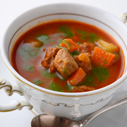 ハンガリー伝統のスープ『グヤーシュ』