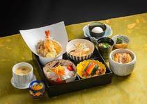 広島市内5ホテルがランチ巡りを共同企画。各ホテル自慢の味をご堪能ください。