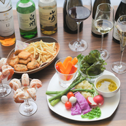 カラオケ付きの2次会などに適したコースです。
気軽に食べれるパーティープレート付きです。