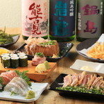 宮崎県産軍鶏のたたきポン酢、ねぎとろロールハーフなども味わえる女子会に最適なコースです。※要予約。
