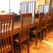 カウンター席もございます