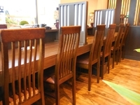 カウンター席もございます