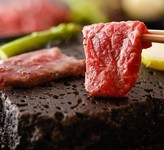 創業明治の精肉店から仕入れる牛肉と、栄養価が高く美容に良いジビエ肉のコラボ！