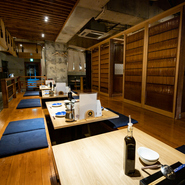 各種宴会や家族連れに人気。古民家調の掘りごたつ座敷