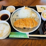 三元豚ロース定食