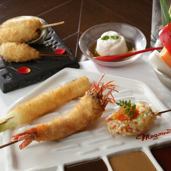 【Bランチ 】串揚げ15本、生野菜、ご飯もの、デザートなど（ご飯ものは串2本に変更することが出来ます。）