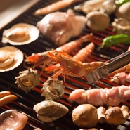 当店すべてのメニューが食べ放題に加えて、120分の飲み放題がついた大満足コース！