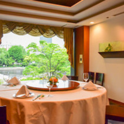 ＜Cコース◆2H飲み放題付き＞ふかひれとアワビのスープや北京ダック、大沢豚の角煮黒酢ソースなど