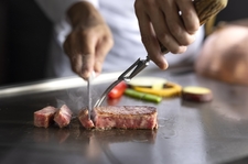 濃厚な旨みととろける口溶け、芳しい香りを誇る和牛