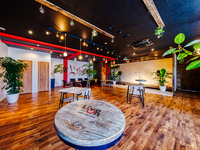 1日1組限定。7〜100名までで利用ができるパーティースペース