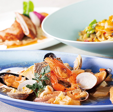 選べるメインのランチブッフェ