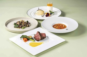 東京湾を一望する、地上180mのロケーション