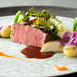 くまもとあか牛背肉のグリエ　春野菜と新じゃがいものエテュヴェ