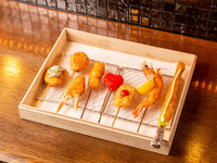 スティック生野菜付きの串カツコースです。