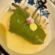 さくらの胡麻豆腐あんかけ