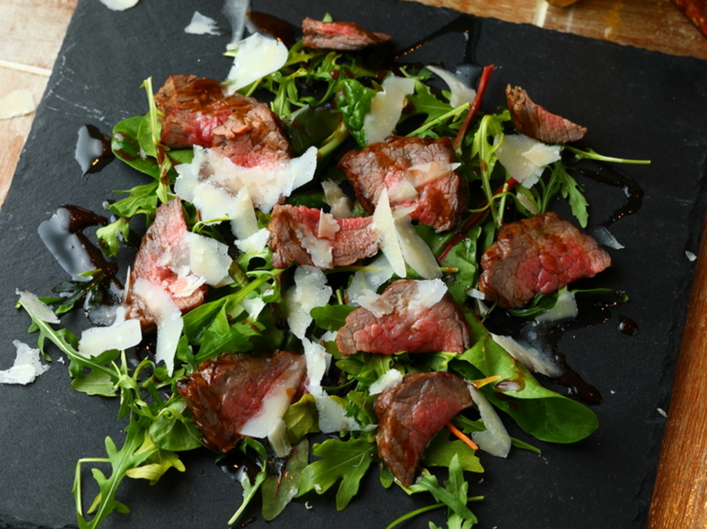 トスカーナの銘牛の旨さに驚く！超希少！キアニーナ牛のグリル　200ｇ